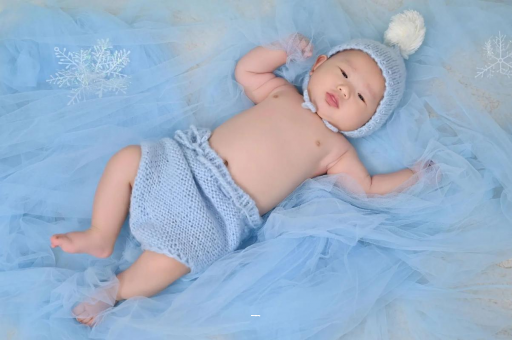 鹰潭宝宝几个月可以吃饭 鹰潭宝宝几个月可以吃饭