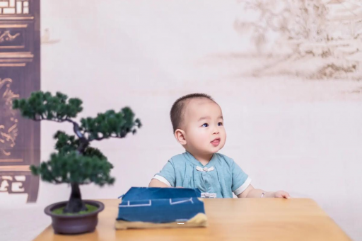 鹰潭三个月宝宝抬头不稳 鹰潭三个月宝宝抬头不稳